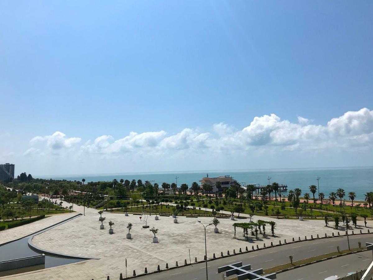 Orbi Beach Tower Batumi Exterior foto